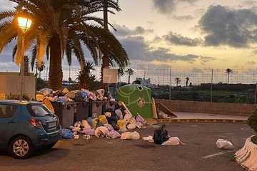  La libranza del personal de recogida provoca la acumulación de basura en puntos de Telde/TA.