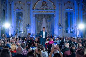 Al acto de presentación de Pablo Rodríguez asistieron más de 500 personas/TA y Acfi Press.