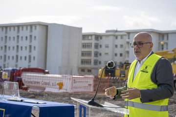 Acto de colocación de la primera piedra de las obras de ampliación de la Residencia Mixta de Taliarte/TA.
