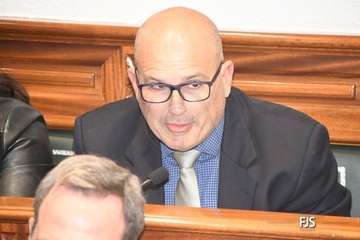 El Pleno aprueba por unamidad como institucional una moción de NC sobre la eliminación de la tercera pista de Gando/FJS Fotografía.