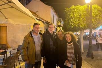 Mariano Rajoy, de paseo por la zona comercial de Telde/TA.