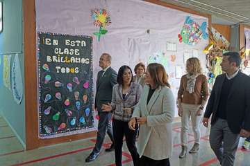 La ministra de Sanidad ha presidido esta mañana en Telde el acto de presentación de la iniciativa â€˜Patios Abiertos-En Plan Bienâ€™/Acfi Press.