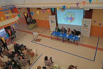 La ministra de Sanidad ha presidido esta mañana en Telde el acto de presentación de la iniciativa â€˜Patios Abiertos-En Plan Bienâ€™/Acfi Press.