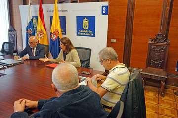El Cabildo se suma a la iniciativa de revisar el Plan Director del Aeropuerto de Gran Canaria para eliminar la tercera pista/Acfi Press.