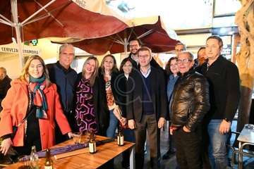 Feijóo en Los Llanos de Telde/Antonio Alí, TA y Francisco Javier Santana.