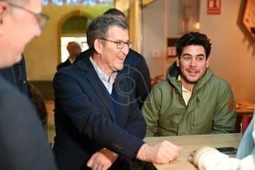 Feijóo en Los Llanos de Telde/Antonio Alí, TA y Francisco Javier Santana.