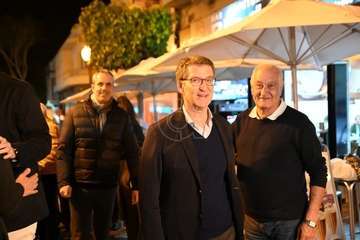 Feijóo en Los Llanos de Telde/Antonio Alí, TA y Francisco Javier Santana.