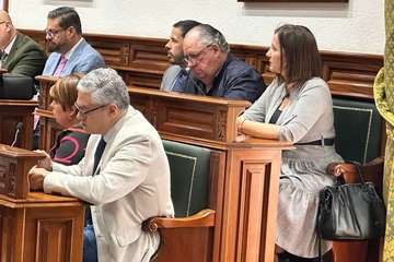 Pleno extraordinario del Ayuntamiento de Telde para aprobar exedientes de reconocimientos extrajudiciales de crédito/TA.