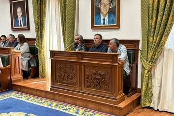 Pleno extraordinario del Ayuntamiento de Telde para aprobar exedientes de reconocimientos extrajudiciales de crédito/TA.