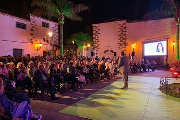 Acto de presentación de la candidatura de Carmen Hernández a la Alcaldía de Telde/TA.
