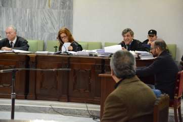 Momento de la declaración del padre de la víctima (Foto Acfi Press)