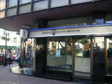 Administración de Lotería donde recayó el premio (Foto TA)