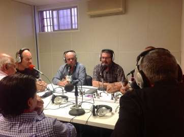 Imagen del primer programa de la tertulia de este jueves (Foto TA)