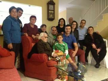 Juana Cabrera, rodeada de familias y amigos (Foto TA)