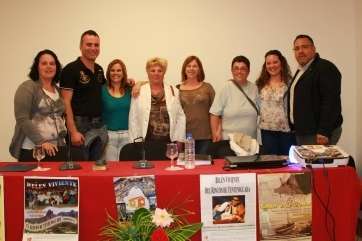 Imagen de archivo de entrega de material a colectivos de Telde gracias a subvenciones del Cabildo (Foto TA)