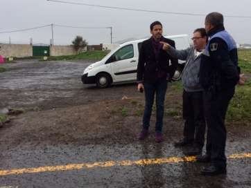 Suárez y Mederos durante la visita al centro escolar de Las Medianiías (Foto TA)