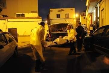 Imagen de archivo del traslado del cuerpo sin vida de Félix Sarrías (Foto TA)