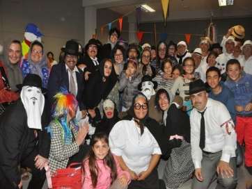 El Valle de los Nueve celebró un baile de piñatas (Foto Agustín Cabrera-Teldeenfiestas)