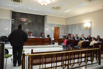 Un momento del juicio en la Audiencia (Foto TA)