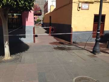 Calle Cruz de Ayala acordonada en San Gregorio (Foto TA)