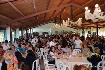 Más de 350 personas llenaron este jueves el salón de El Cortijo Club de Golf (Foto Antonio Alí)