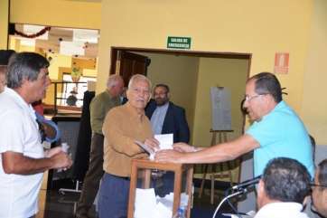 Imagen de archivo de las votaciones para elegir junta directiva el pasado 25 de diciembre de 2013 (Foto Antonio Alí)