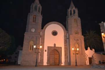 Fachada principal de la Basílica Menor de San Juan de Telde (Foto TA)