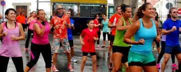 Momento de la actividad en la plaza de San Juan (Foto Francisco Javier Santana)