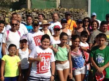 Participantes en una edición anterior de la caminata (Foto TA)