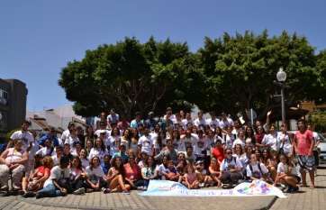 Foto de familia con los participantes del acto (Foto TA)