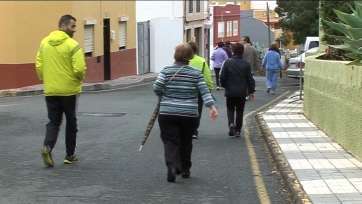 Los mayores de Ingenio, en una caminata anterior (Foto TA)