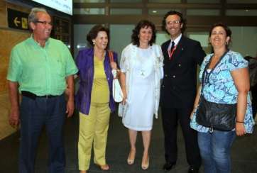 El comandante López Medina, en Gando junto a su familia (Foto Jesús Ruiz)