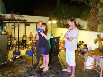 Momento del homenaje, anoche en Ojos de Garza (Foto TA)