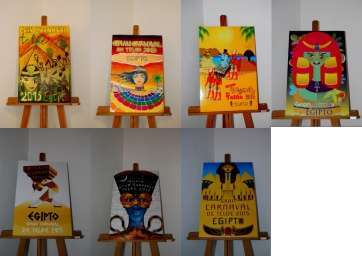 Carteles presentados (Foto TA)