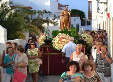 Momento de la procesión de este sábado (Foto TA)