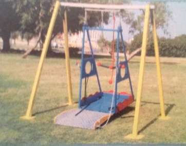 Primer columpio accesible (Foto TA)