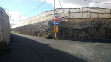 Cruce de la Cruz. A esta altura los coches que vayan para Telde deben coger a la derecha (Foto TA)
