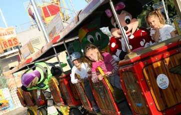 El minitren eléctrico que estará desde hoy en Los Llanos de Telde (Foto TA)
