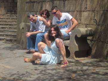 El periodista con su mujer y sus dos hijos, en una foto familiar (Foto TA)