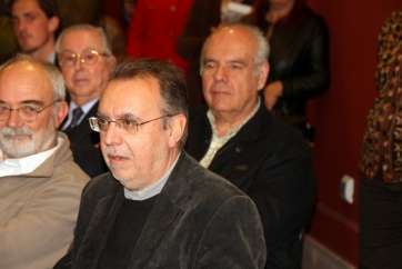 Diego Talavera durante la inauguración de la muestra (Foto Jesús Ruiz Mesa)