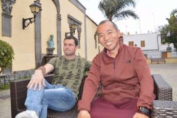 Gaden Nyari, este viernes en Telde junto a Alexis Rodríguez (Foto TA)