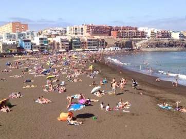 Imagen de la playa de Melenara este viernes (Foto TA)