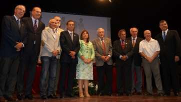 Cronistas oficiales (Foto TA)