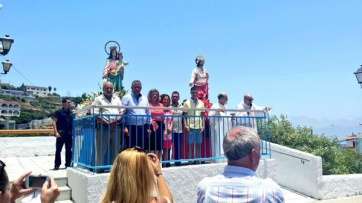 Momento de la procesión (Foto TA)