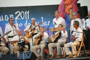 Actuación de Los Faycanes en las fiestas de 2011 (Foto TA)