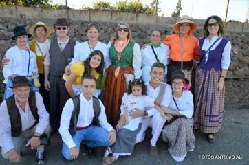 Asistentes a la romería-ofrenda (Foto TA)