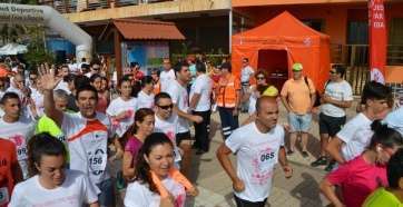 La carrera, en su inicio (Foto TA)