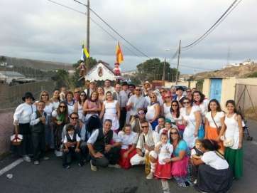 Asistentes a la romería (Foto TA)