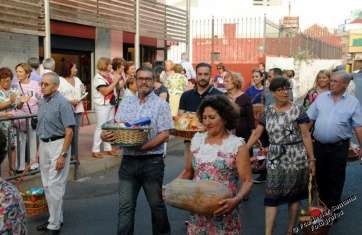 Momento de la ofrenda (Foto Francisco J. Santana)