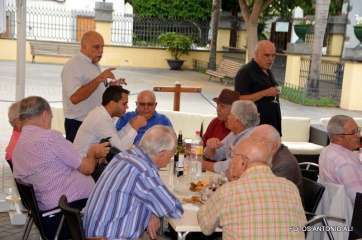 Momento del encuentro festivo de este viernes en El Casino de Telde (Foto TA)